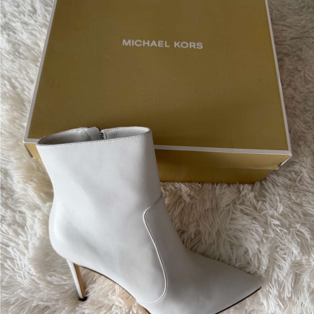 Michael Kors Ivory Heeled Boots